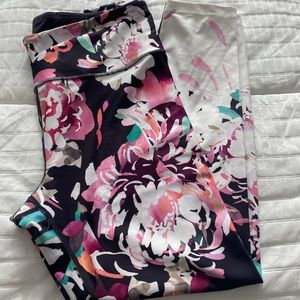Athleta like new leggings size L